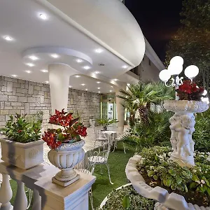 Hotel Ariminum